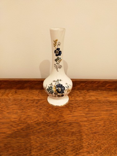 Royal tara fine - bone, bud